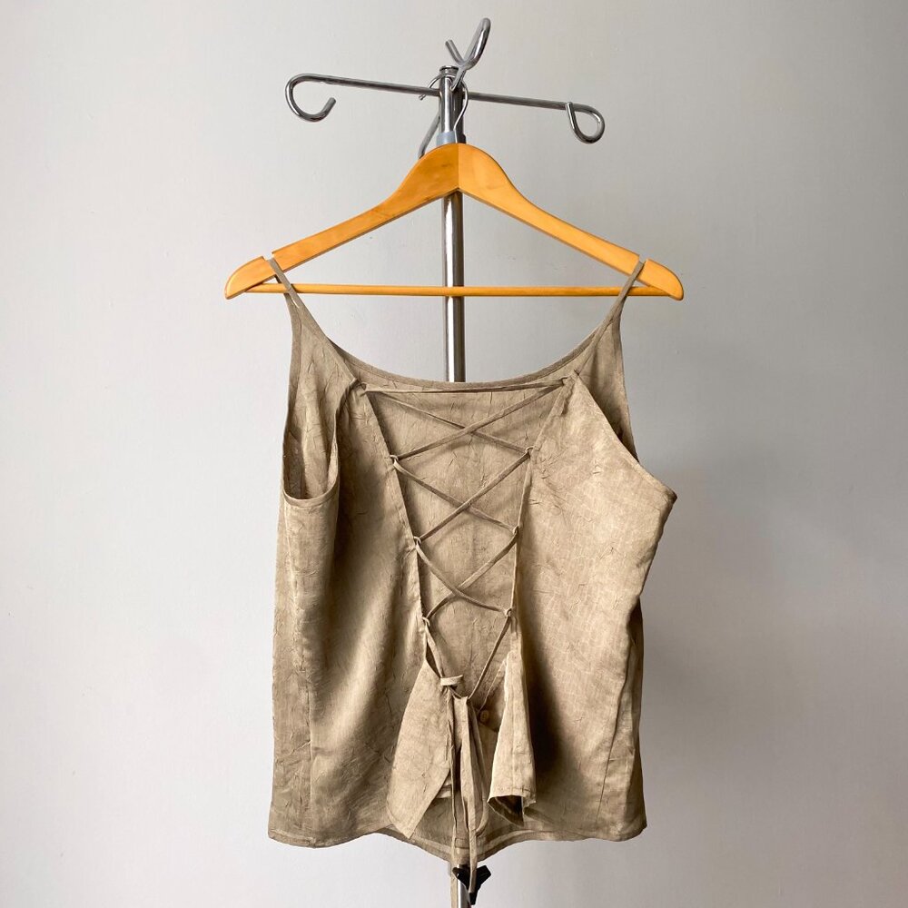 ☀️ Vintage Y2K Green Shiny Crinkled Camisole – Spaghetti Straps & Strappy Back